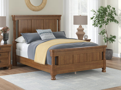 Rowlenstown Brown Queen Poster Bed - PCB824B2