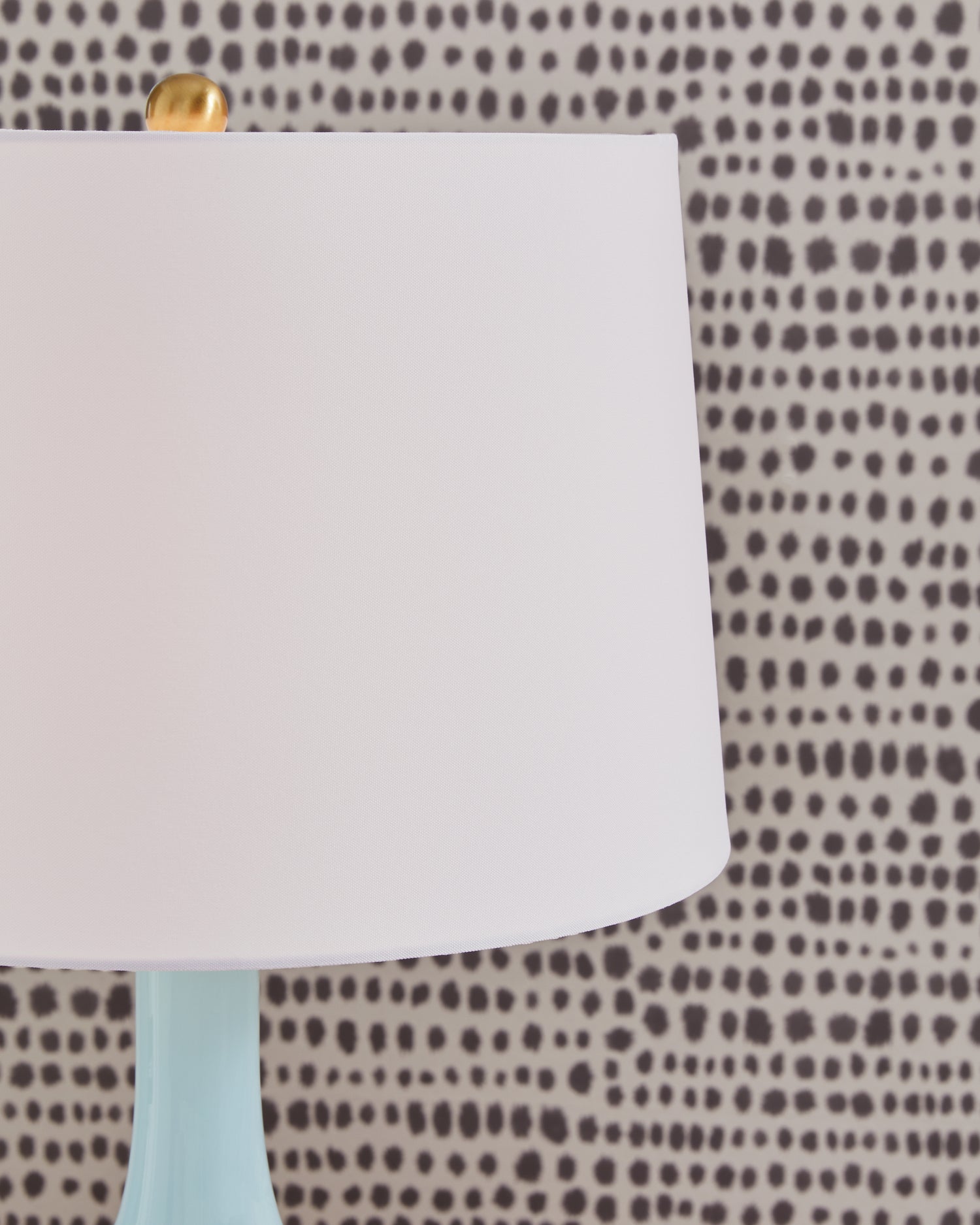Rylanton Aqua Table Lamp - L430874