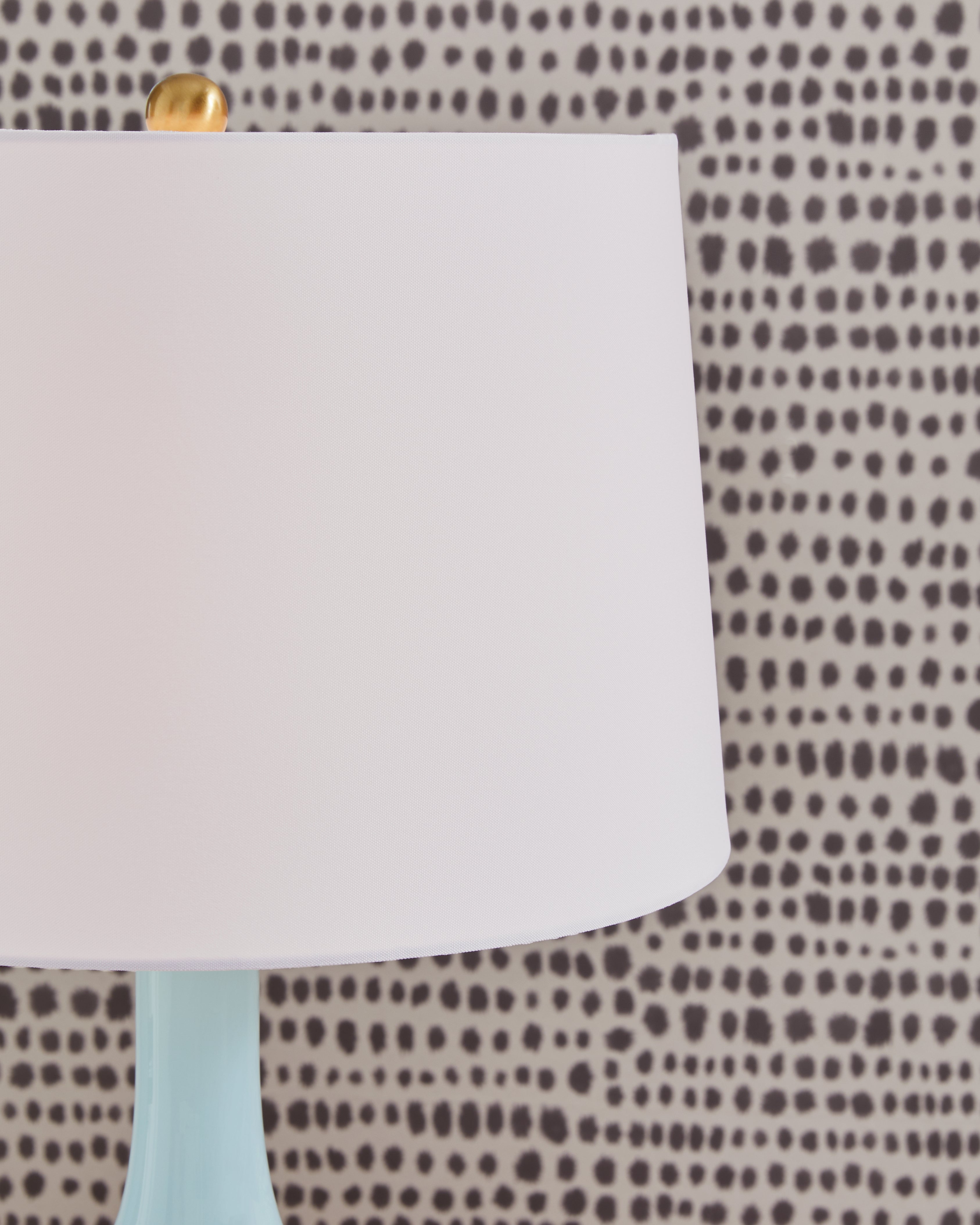 Rylanton Aqua Table Lamp - L430874
