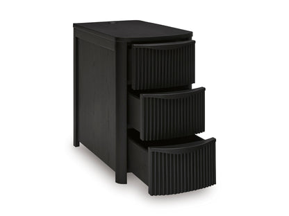 T208-117 - End Table (USB-A / USB-C Ports)
