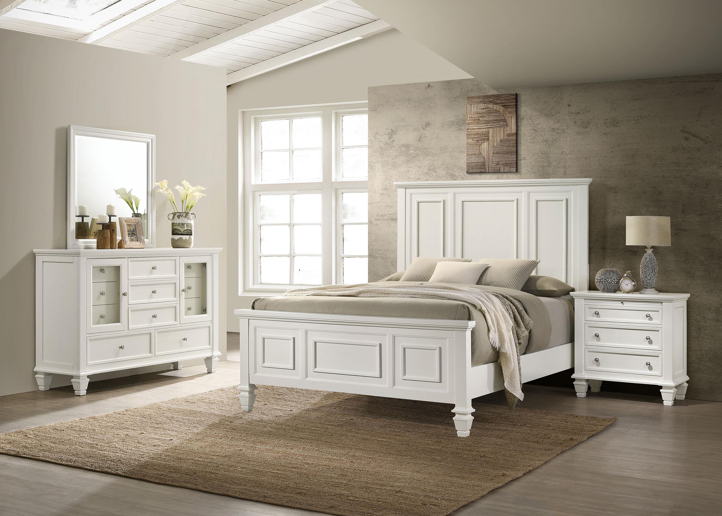 Sandy Beach 4-piece Eastern King Bedroom Set Cream White - 201301KEN-S4