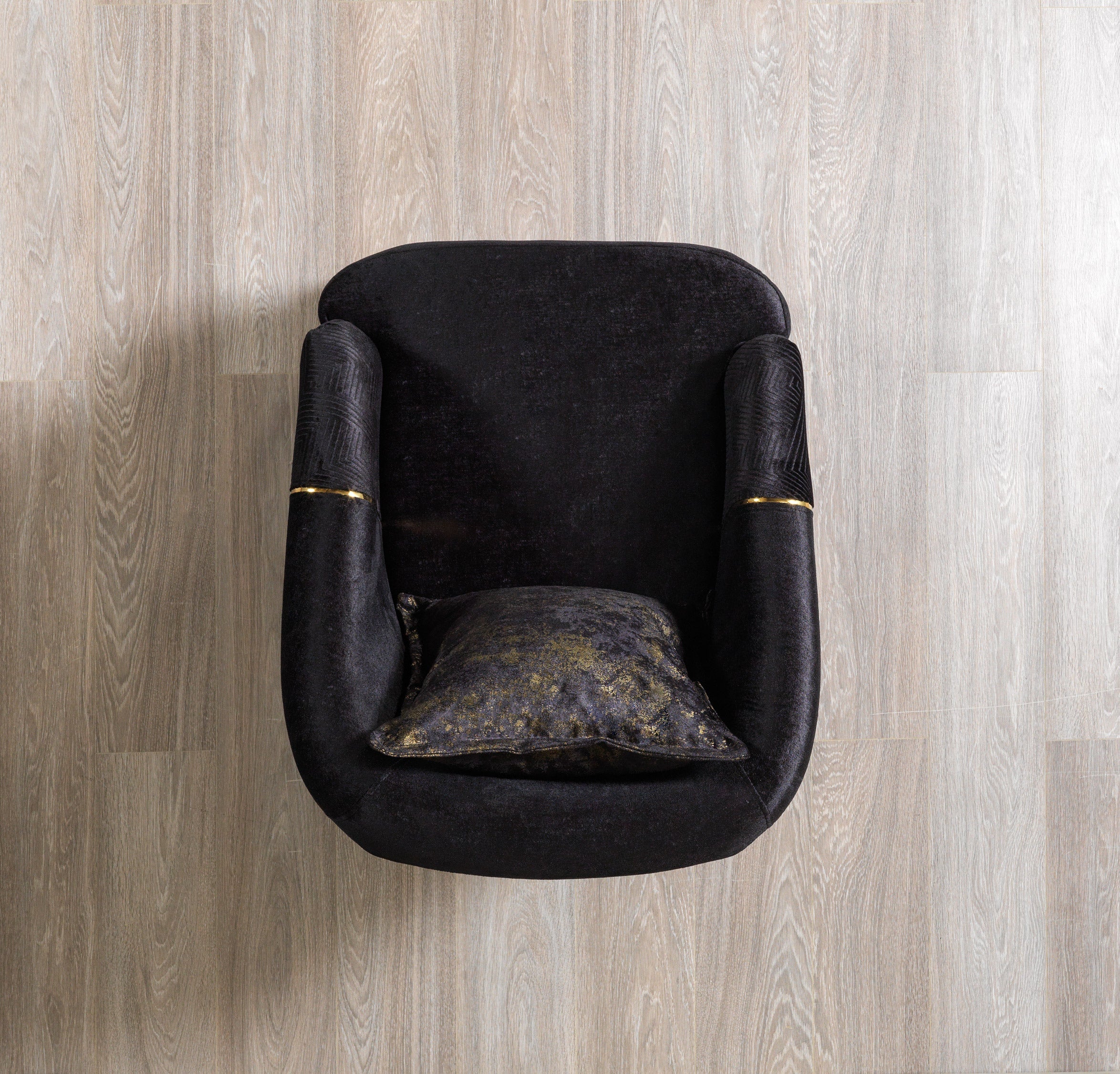 Santana Black Velvet Chair [ETA: 5/16] - SANTANABLACK-CHAIR