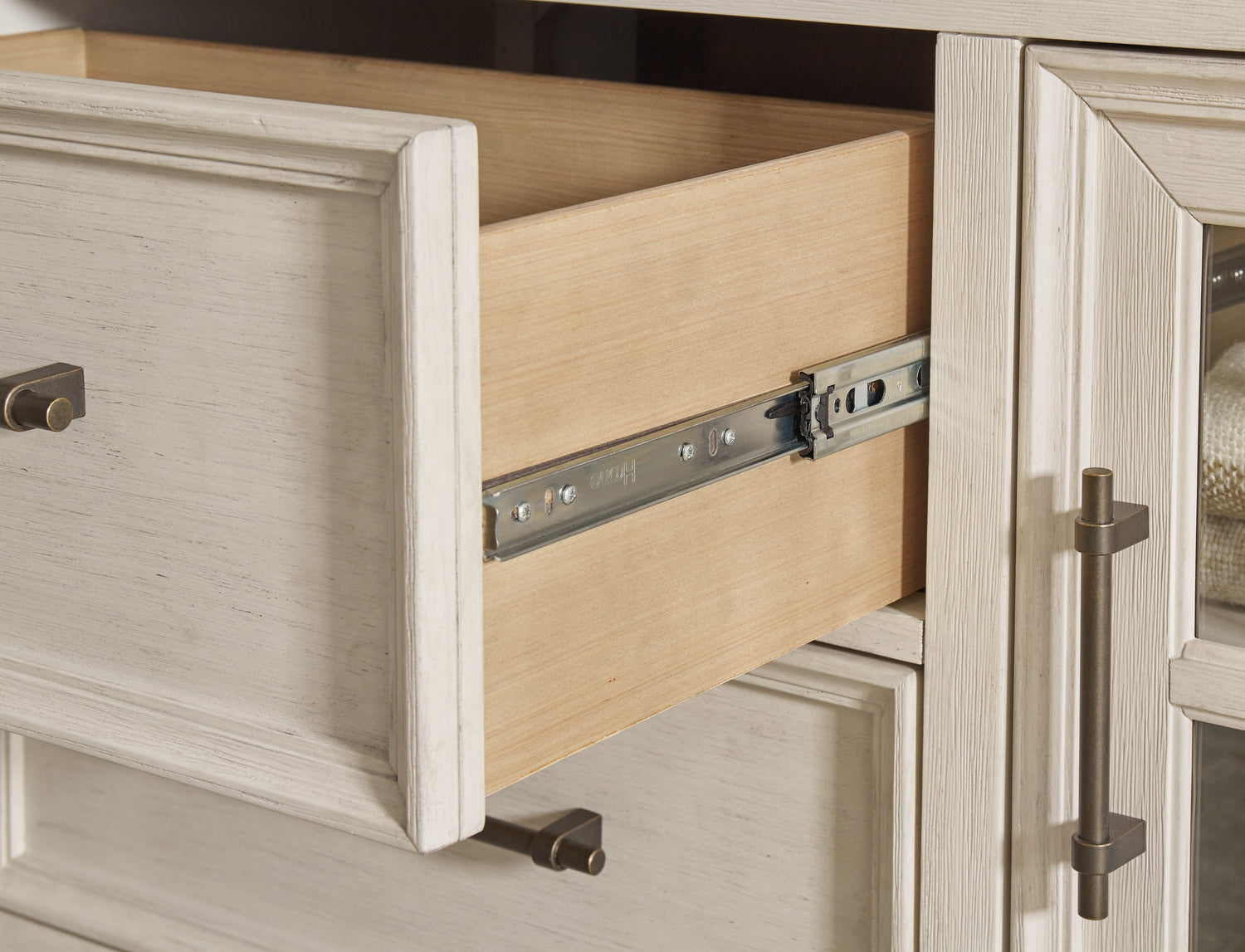 Shaybrock King Panel Bed with Mirrored Dresser and 2 Nightstands in Antique White - PKG020384