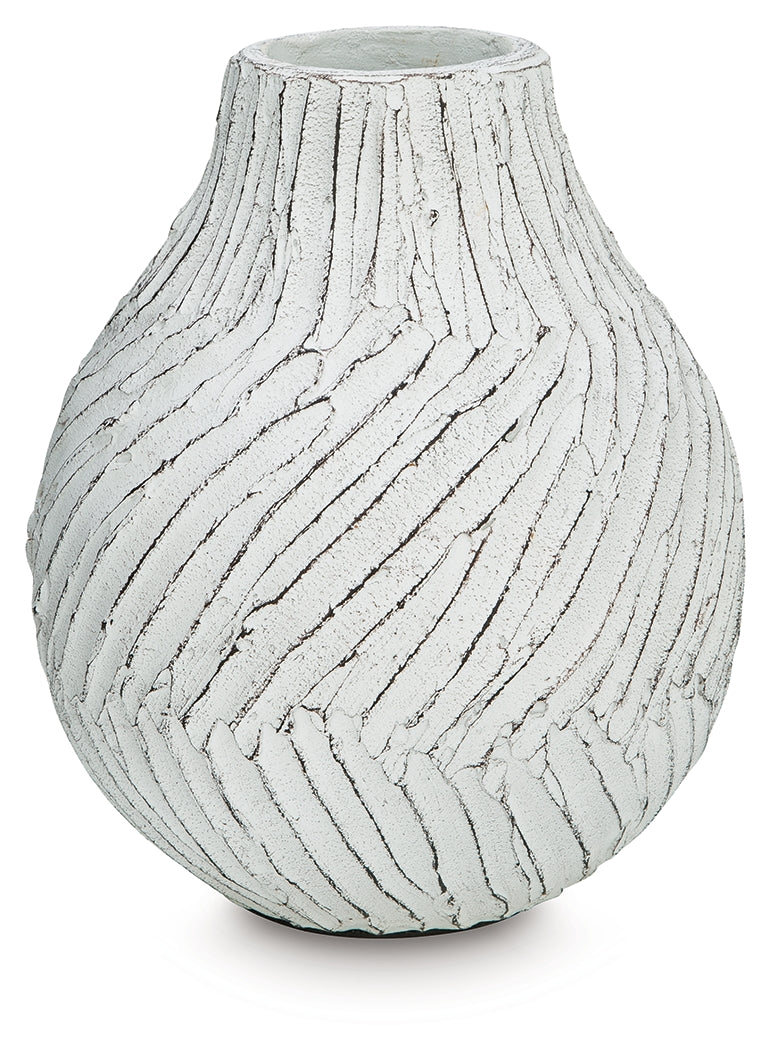 Shelvie Distressed White Vase - A2000848