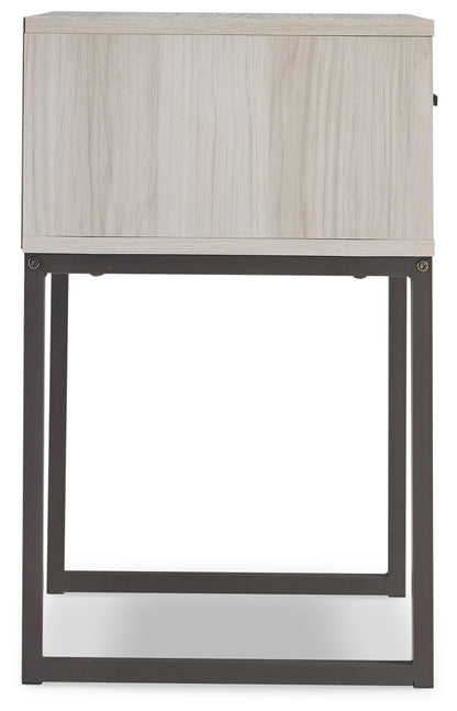 Socalle Light Natural Queen Panel Platform Bed with Dresser and Nightstand - EB1864B4