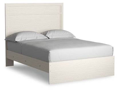 Stelsie Full Panel Bed with Mirrored Dresser in White - PKG018453