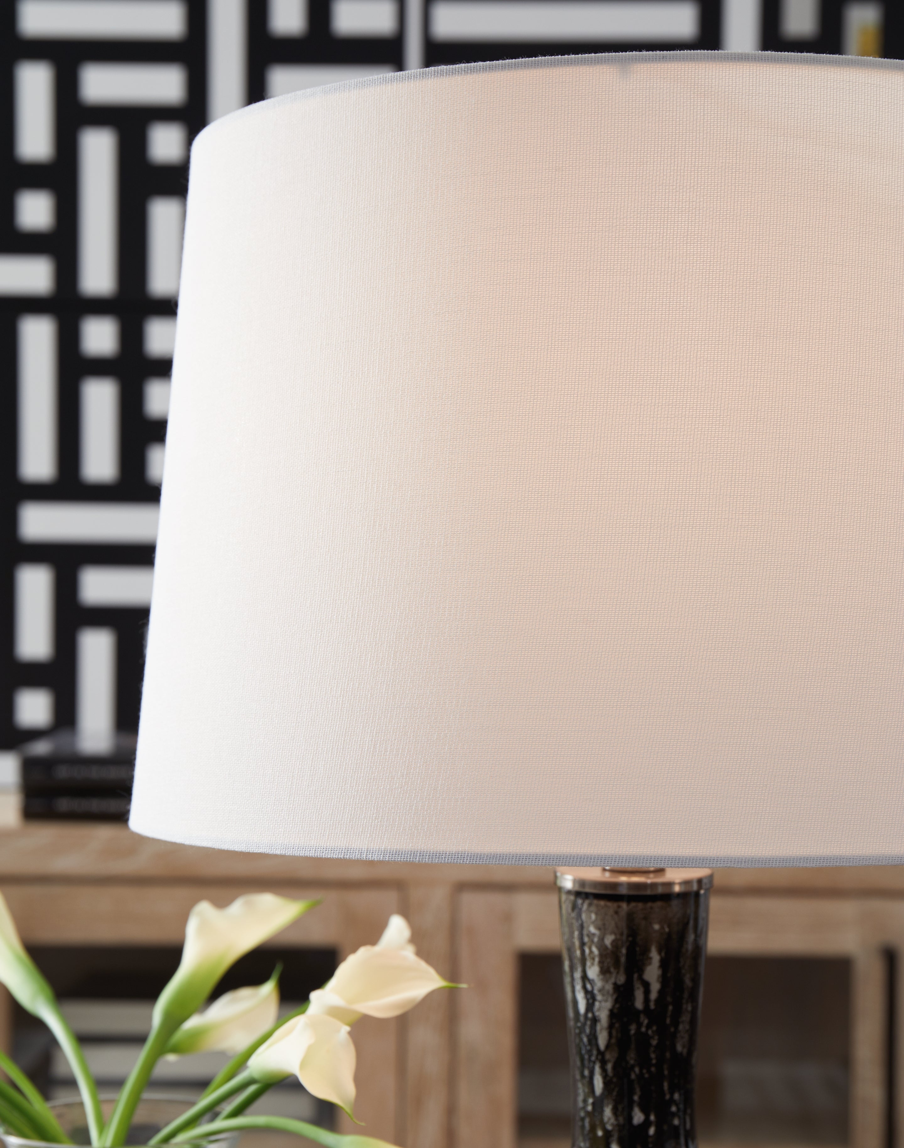 Tenslow 2-Piece Table Lamp Set in Antique Black - PKG015584