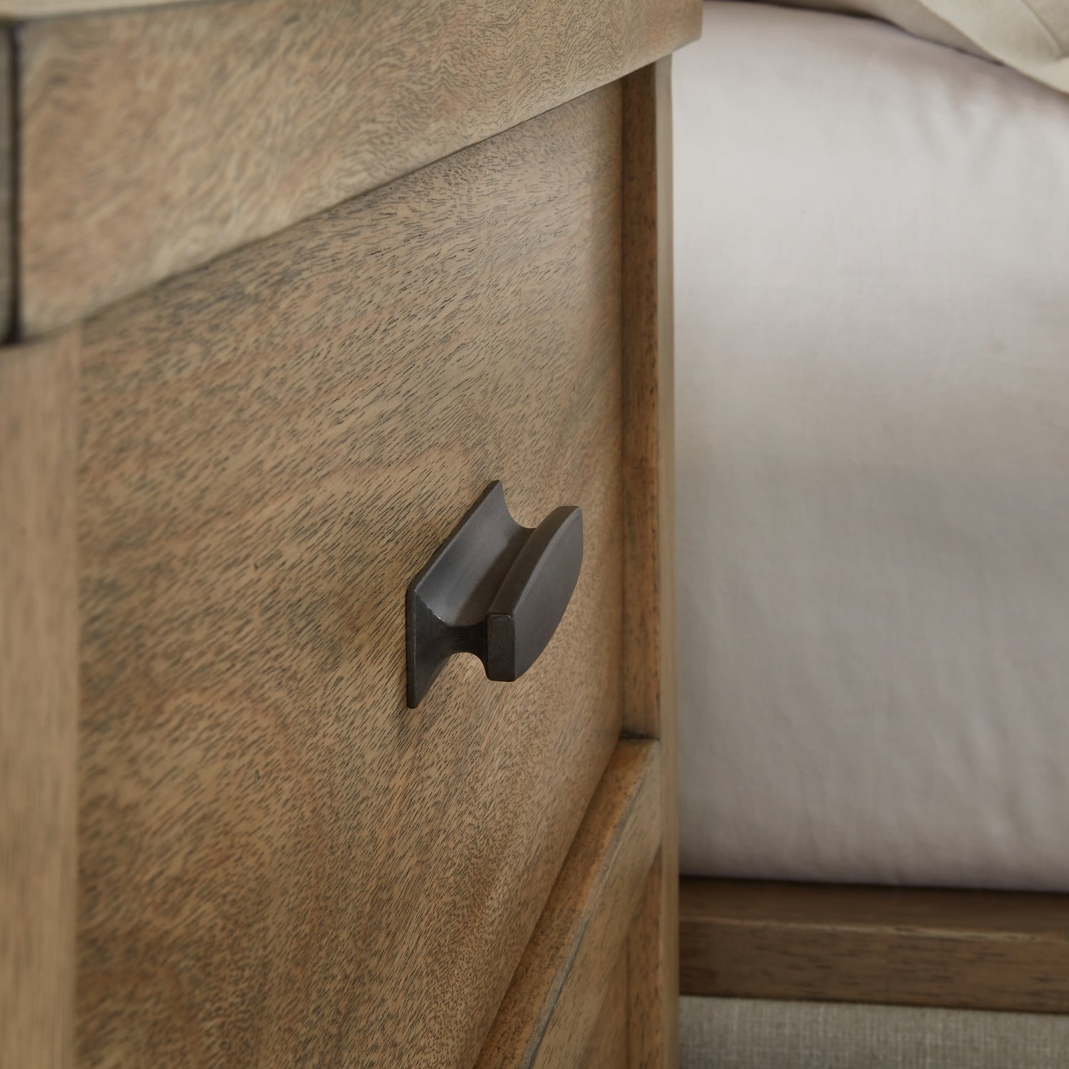 Tomtyn Light Brown Nightstand - B622-92