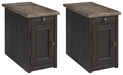 Tyler Creek 2 End Tables in Grayish Brown/Black - PKG008543