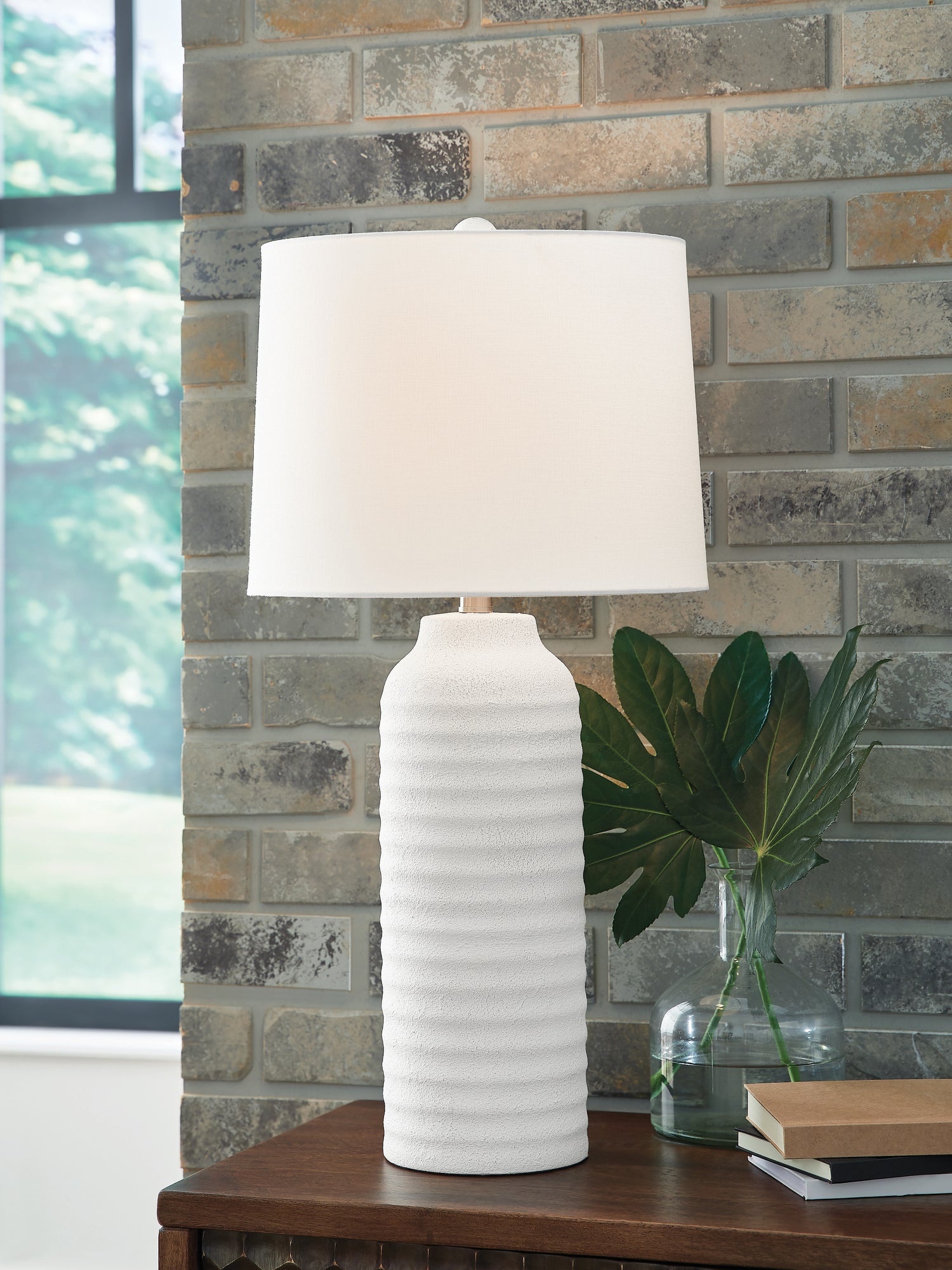 Vauville White Table Lamp (Set of 2) - L243674