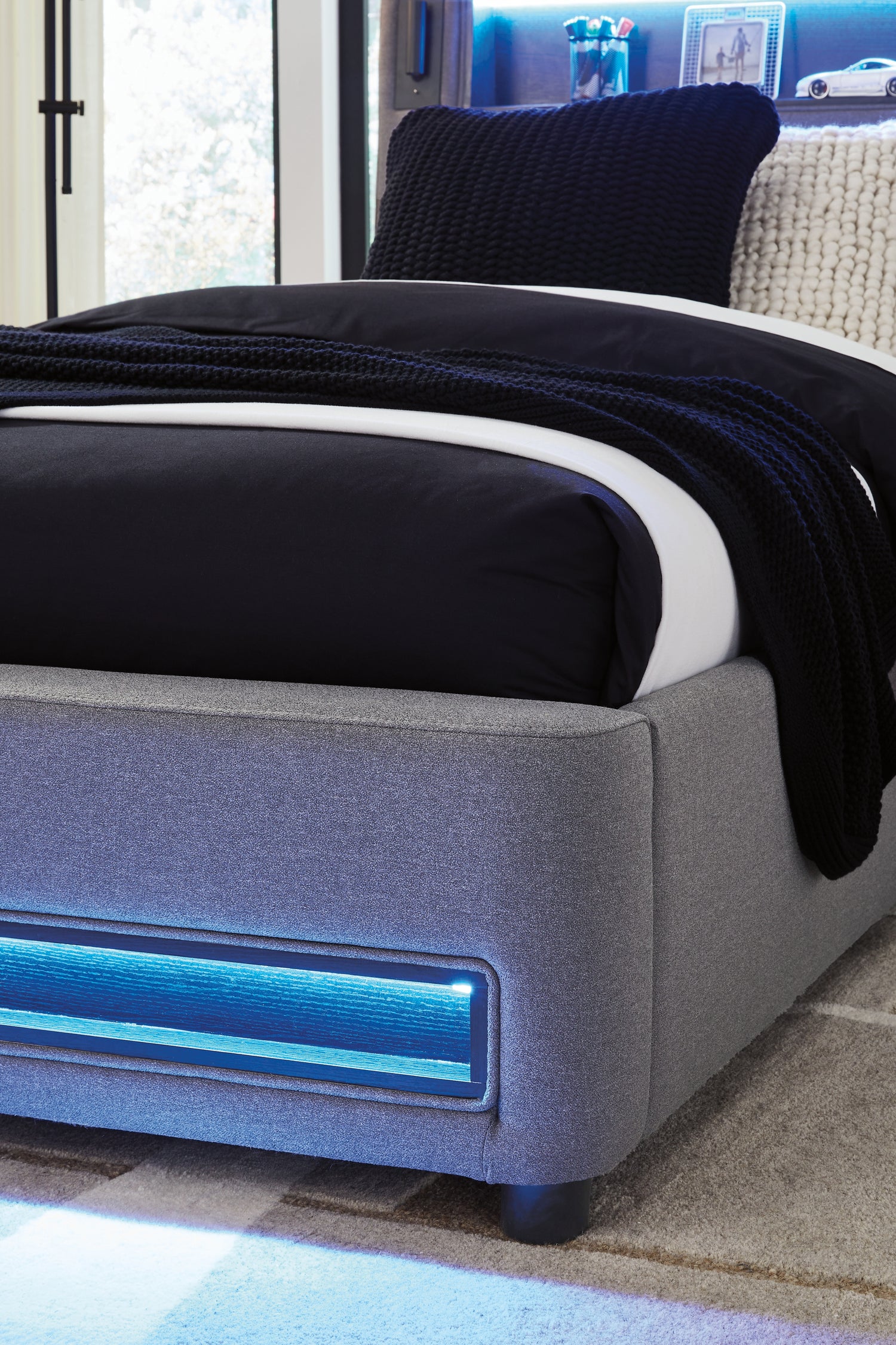 Verishaw Gray Twin Upholstered Bed - PCB2721B23