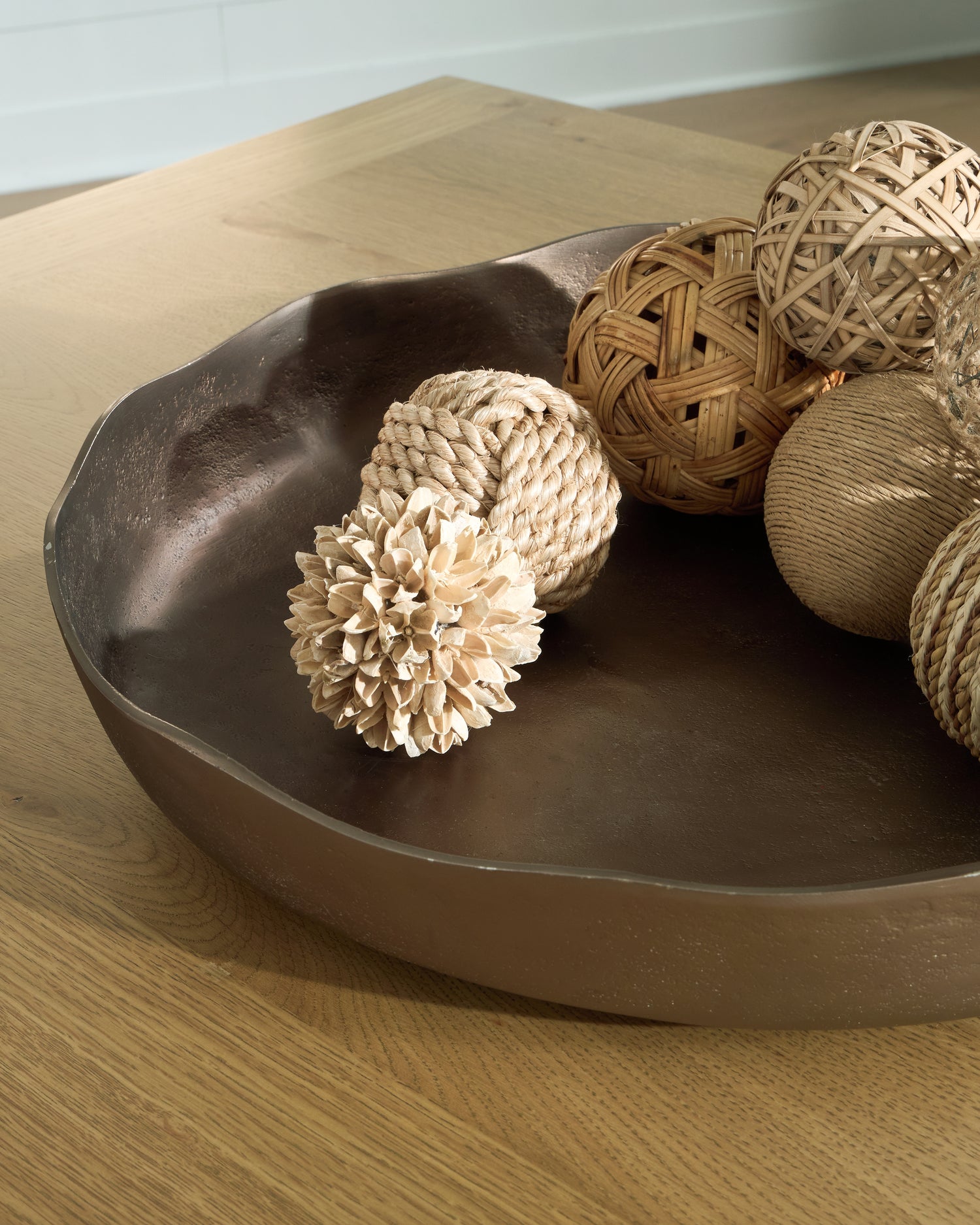 Wallmen Champagne Gold Finish Tray - A2000817