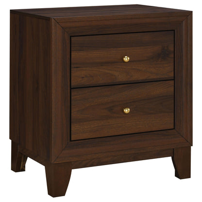 Welsley 5-piece Eastern King Bedroom Set Walnut - 223441KE-S5
