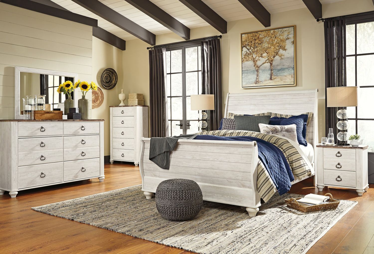 Willowton Whitewash Queen Sleigh Bed, 2 Dressers, Mirror, Chest and 2 Nightstands - B267B39