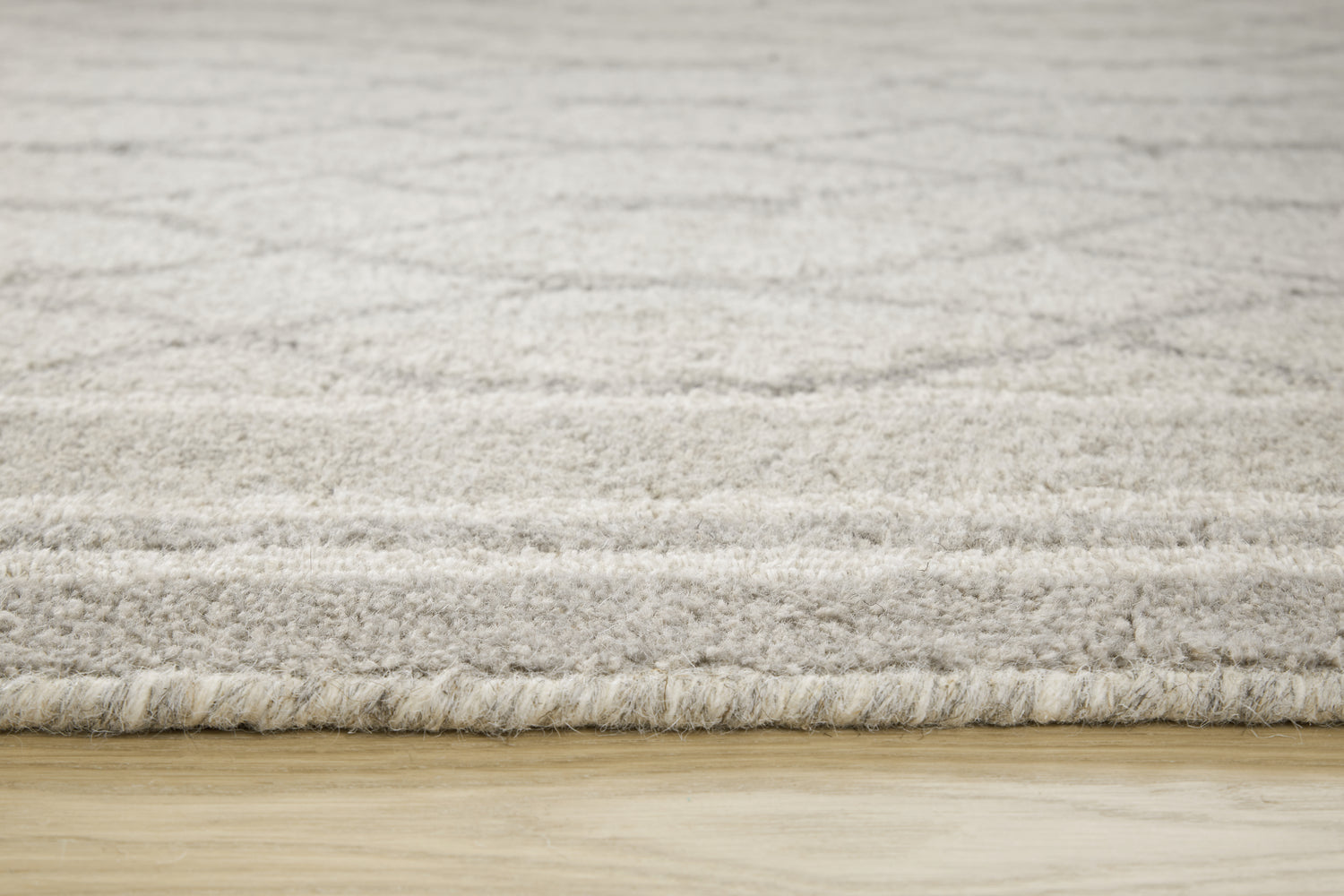 Wimney Gray Extra Large Rug - R407280