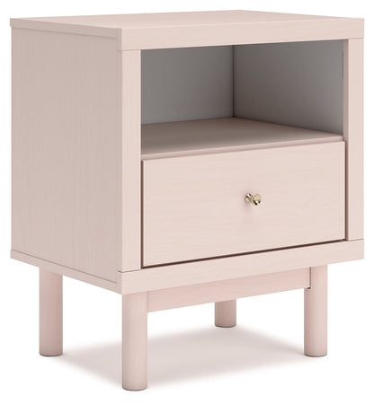 Wistenpine Full Upholstered Panel Bed with 2 Nightstands in Blush - PKG018942