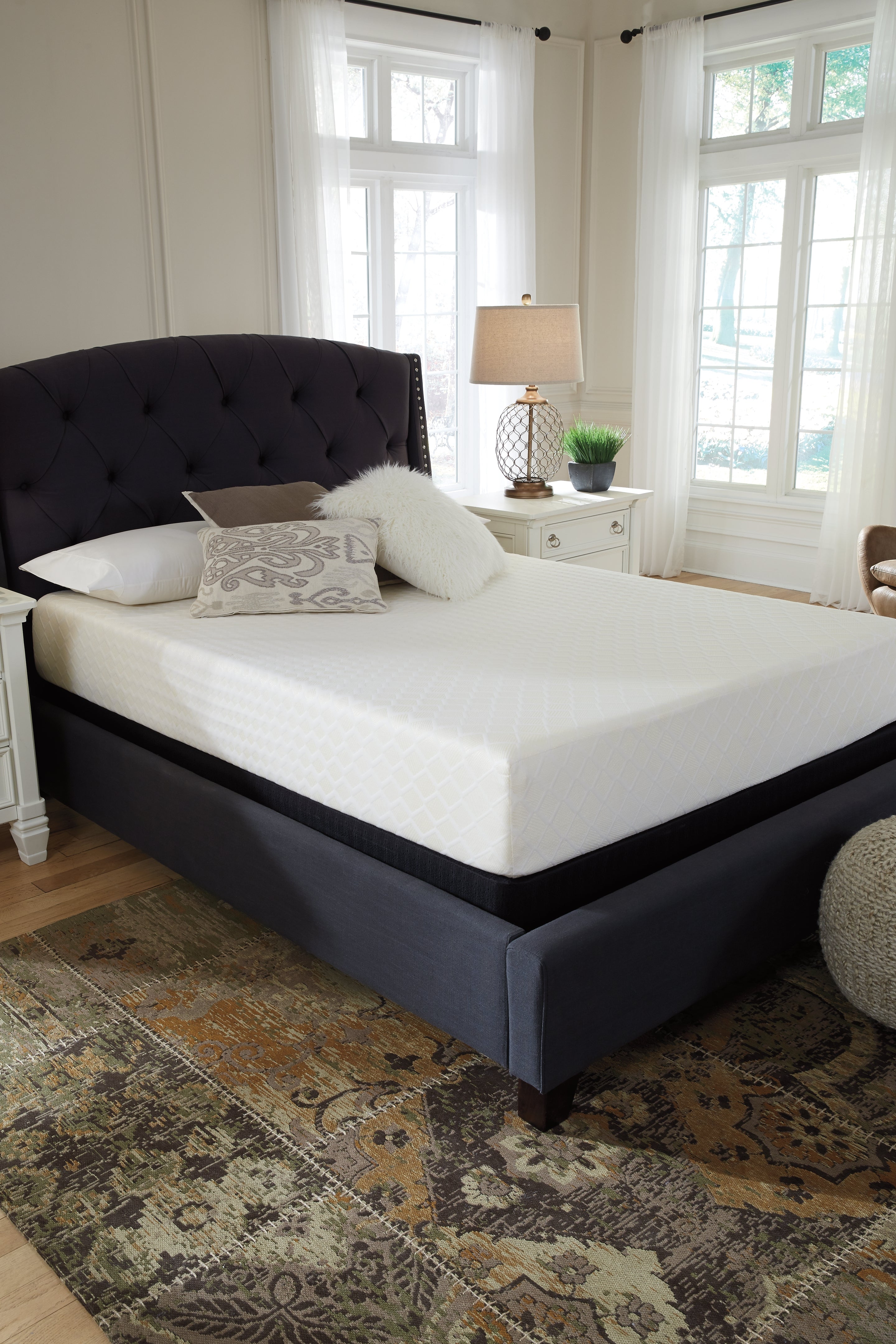 10 Inch Chime Memory Foam White California King Mattress in a Box - M69951 - Bien Home Furniture &amp; Electronics