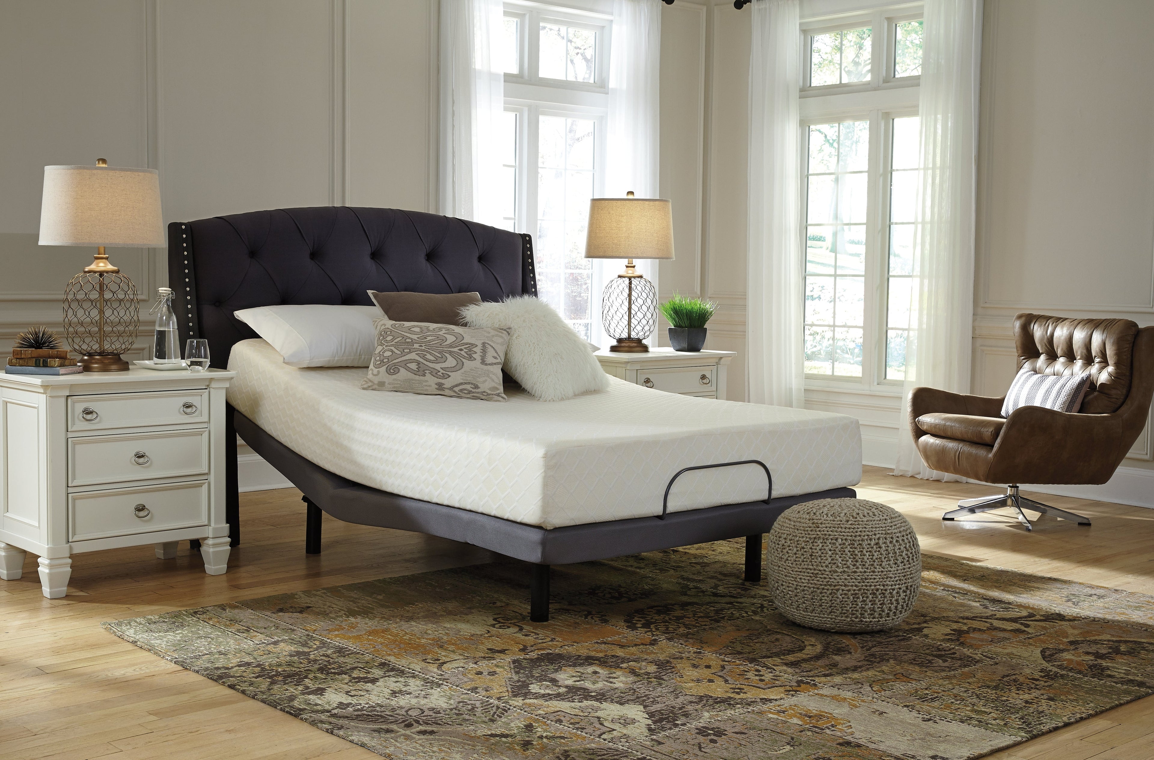 10 Inch Chime Memory Foam White California King Mattress in a Box - M69951 - Bien Home Furniture &amp; Electronics
