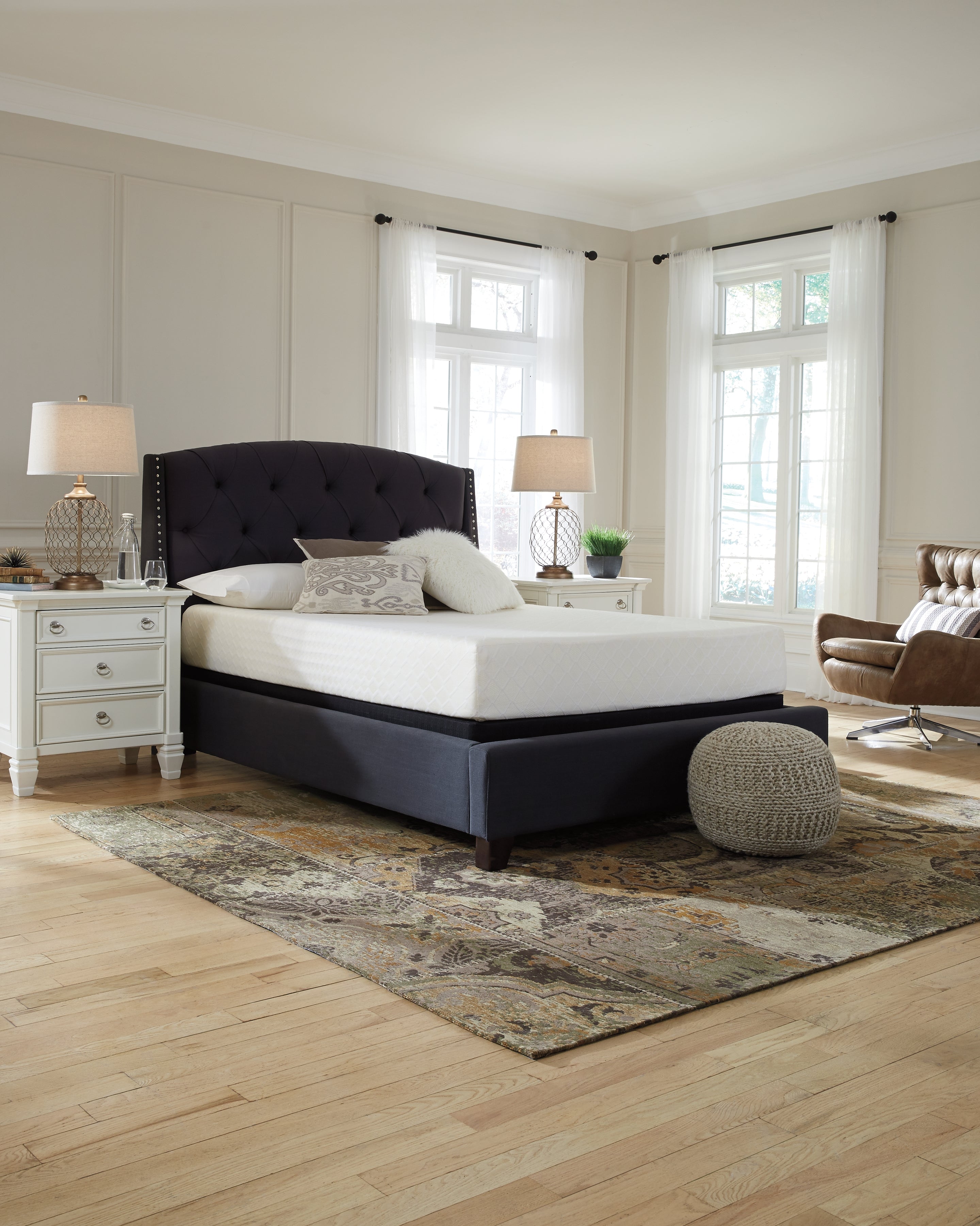 10 Inch Chime Memory Foam White California King Mattress in a Box - M69951 - Bien Home Furniture &amp; Electronics