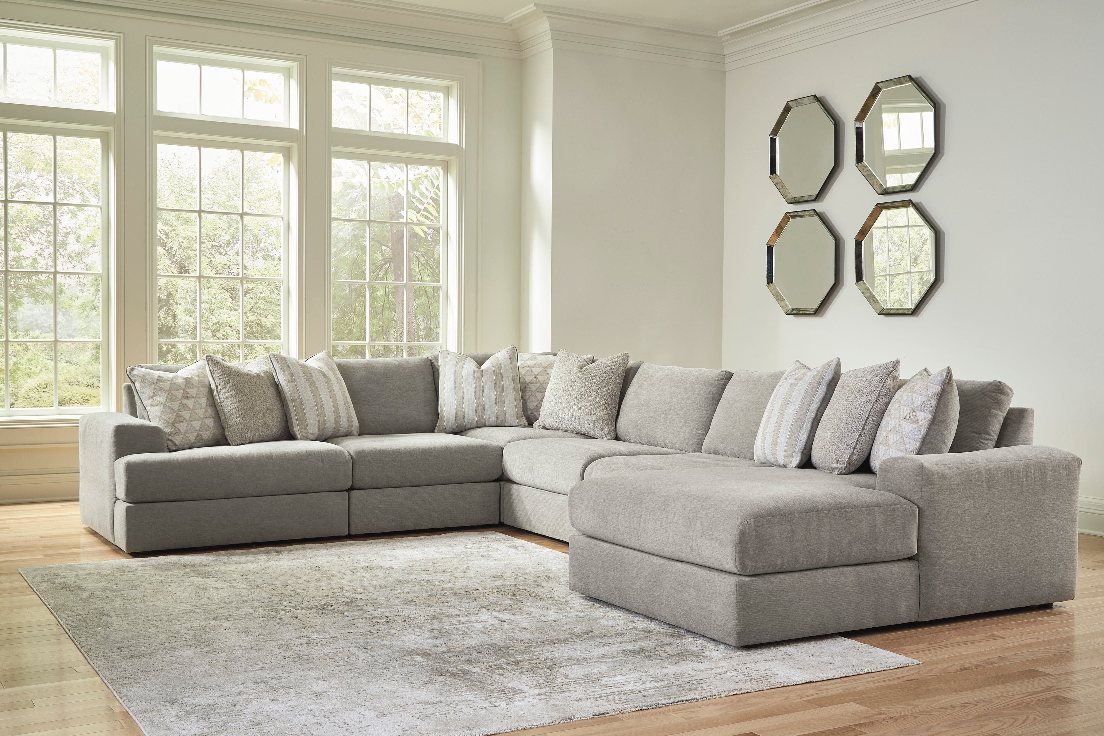Avaliyah Ash 6-Piece RAF Chaise Sectional - SET | 5810317 | 5810346 | 5810346 | 5810346 | 5810377 | 5810364 - Bien Home Furniture &amp; Electronics