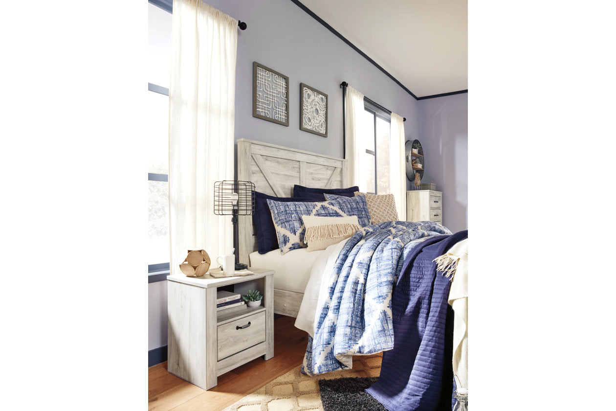 Bellaby Whitewash Queen Crossbuck Panel Bed - SET | B331-154 | B331-157 | B331-196 - Bien Home Furniture &amp; Electronics