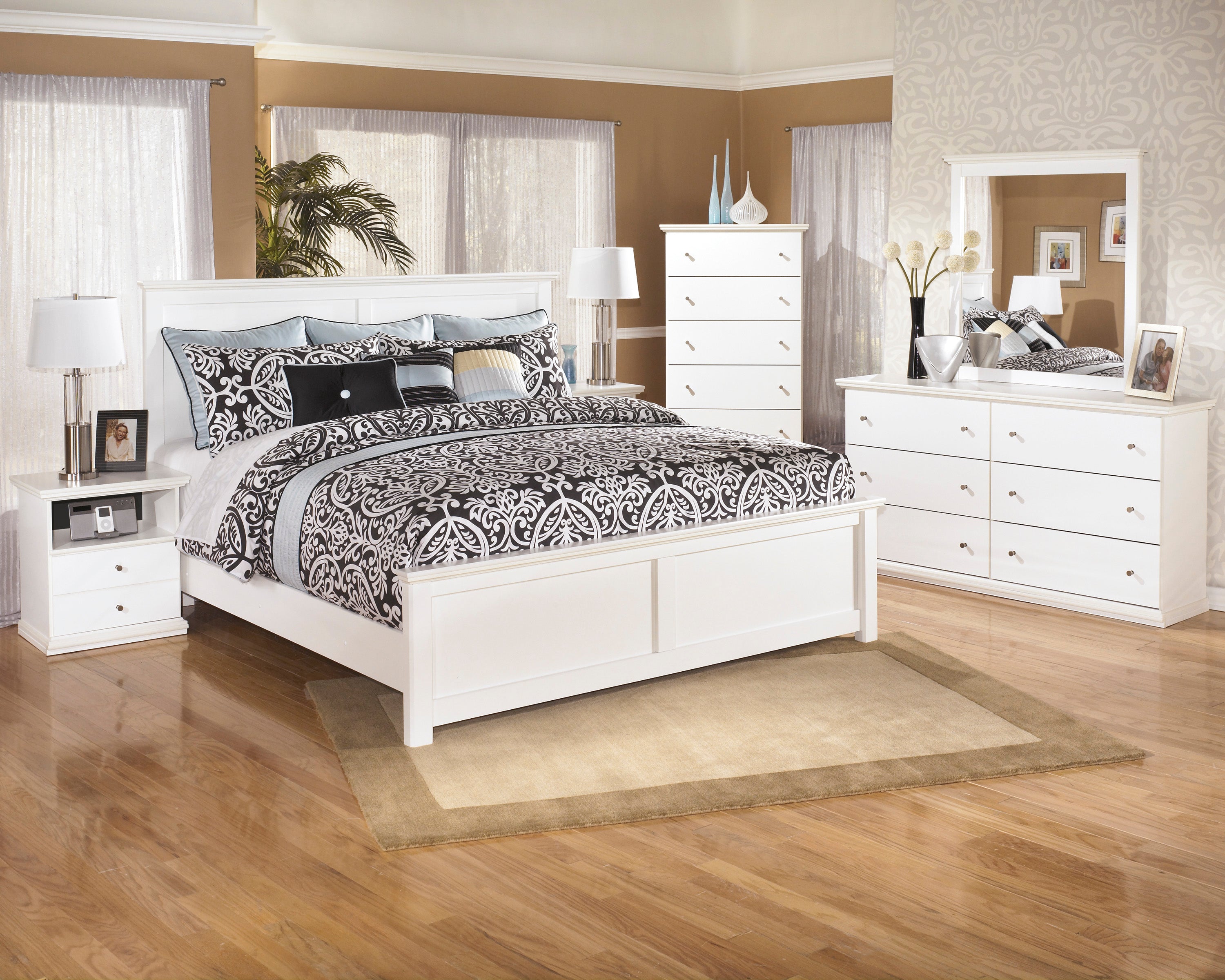 Bostwick Shoals White Panel Bedroom Set - SET | B139-56 | B139-58 | B139-97 | B139-31 | B139-36 - Bien Home Furniture &amp; Electronics