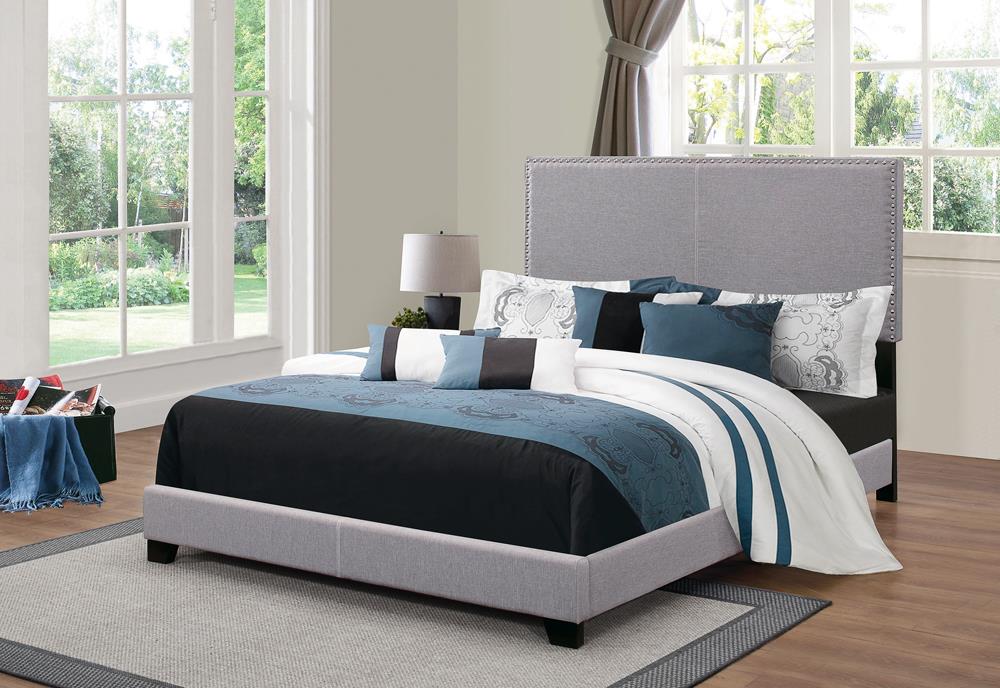 Boyd Eastern King Upholstered Bed with Nailhead Trim Gray - 350071KE - Bien Home Furniture &amp; Electronics