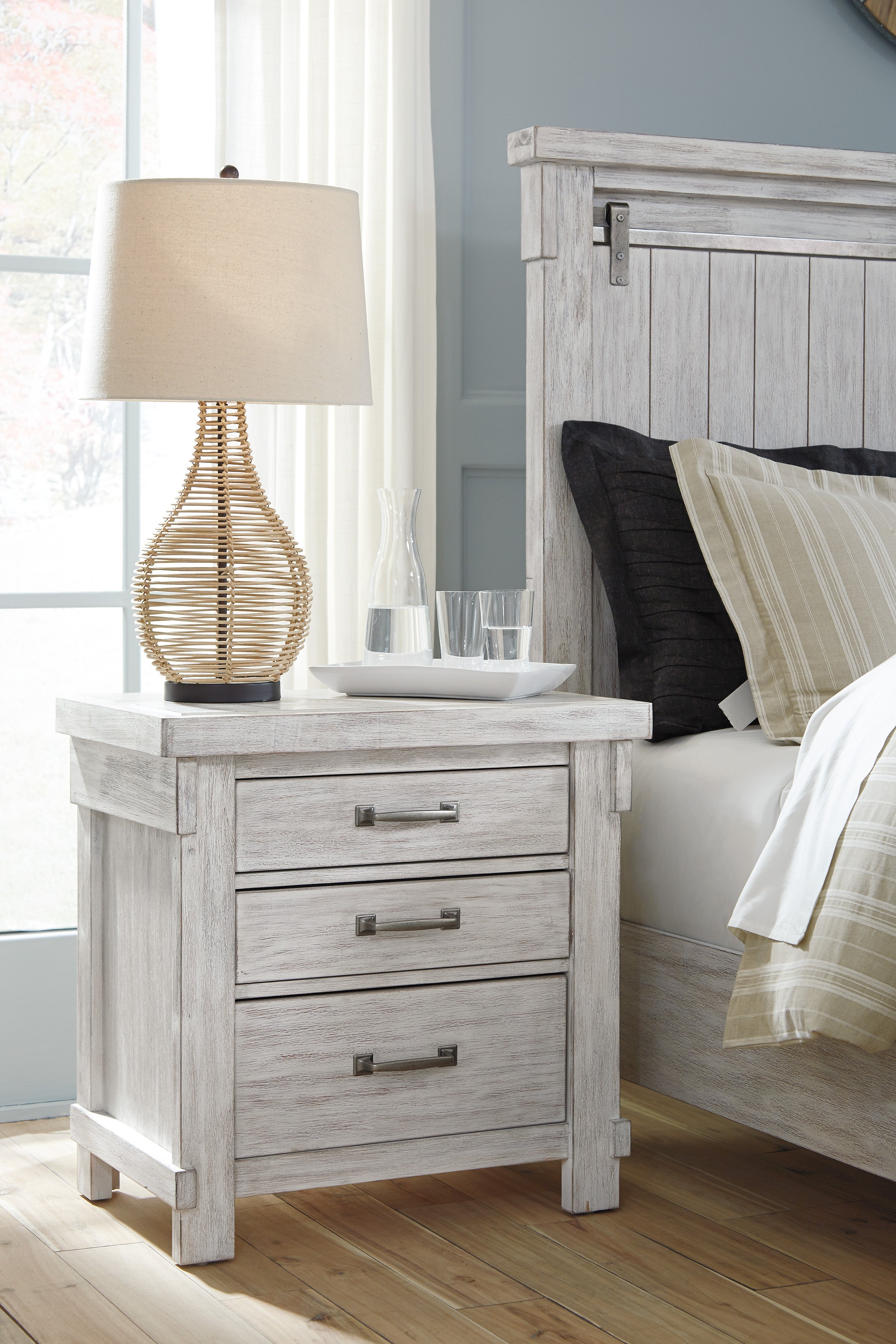 Brashland Linen Panel Bedroom Set - SET | B740-54 | B740-57 | B740-96 | B740-93 | B740-46 - Bien Home Furniture &amp; Electronics
