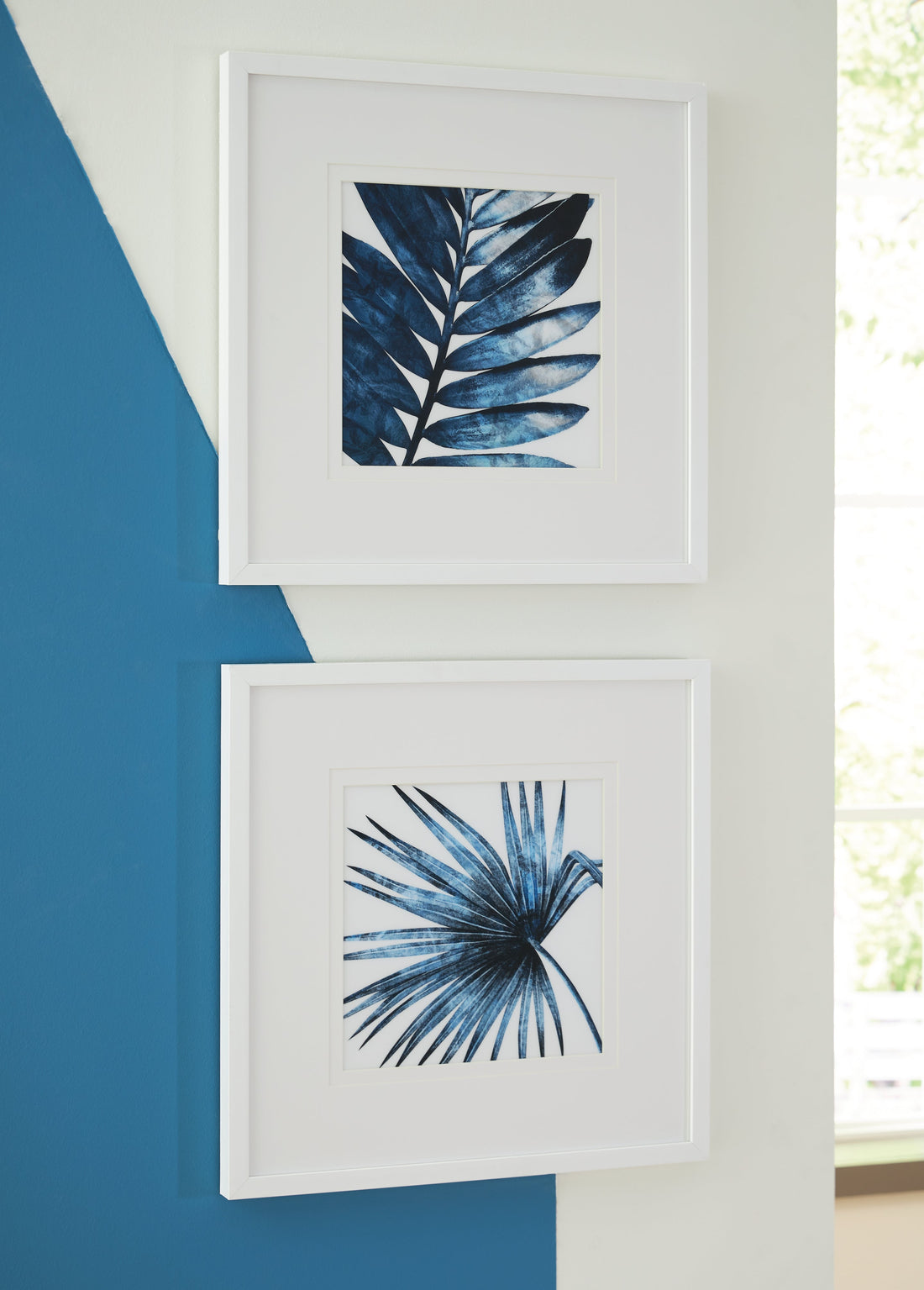Breelen Blue/White Wall Art, Set of 2 - A8000369 - Bien Home Furniture &amp; Electronics