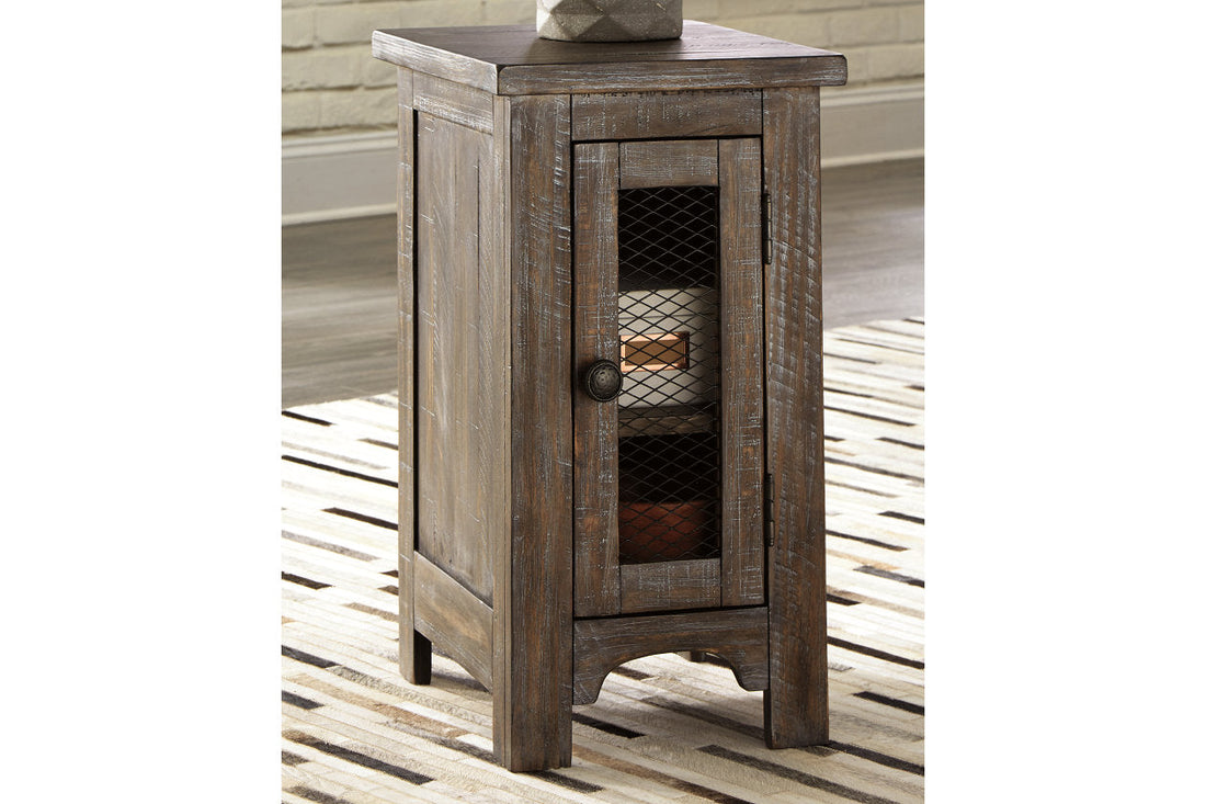 Danell Ridge Brown Chairside End Table - T446-7 - Bien Home Furniture &amp; Electronics