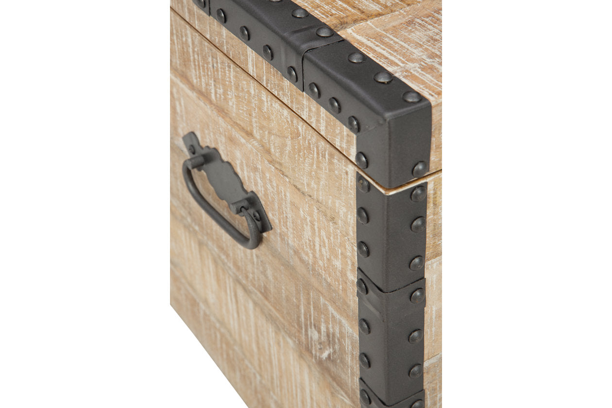Dartland Whitewash Storage Trunk - A4000301 - Bien Home Furniture &amp; Electronics