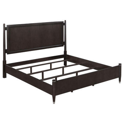 Emberlyn 4-piece Queen Poster Bedroom Set Brown - 223061Q-S4 - Bien Home Furniture &amp; Electronics