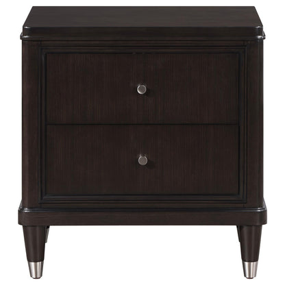 Emberlyn 5-piece Queen Poster Bedroom Set Brown - 223061Q-S5 - Bien Home Furniture &amp; Electronics