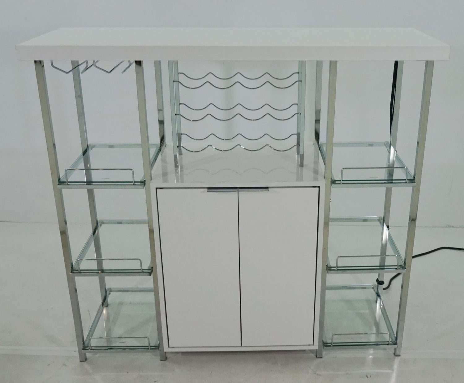 Gallimore High Glossy White/Chrome 2-Door Bar Cabinet with Glass Shelf - 182757 - Bien Home Furniture &amp; Electronics