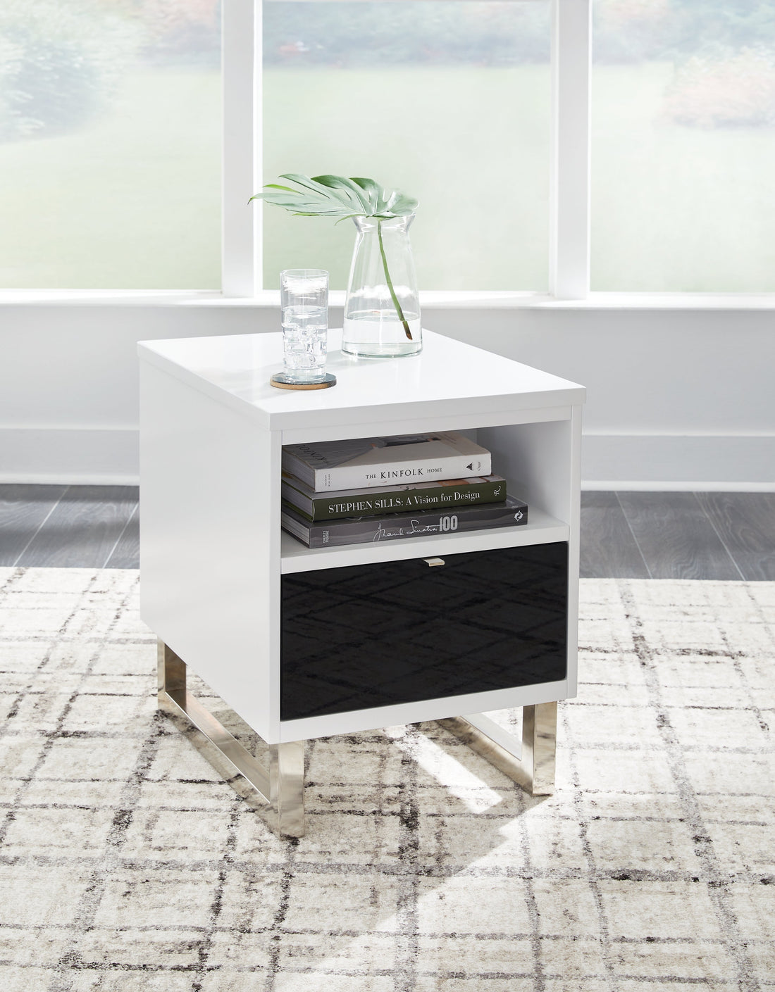 Gardoni White/Black Chairside End Table - T756-7 - Bien Home Furniture &amp; Electronics