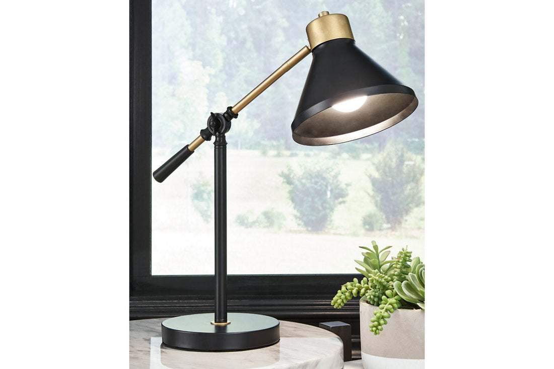 Garville Black/Gold Finish Desk Lamp - L734342 - Bien Home Furniture &amp; Electronics