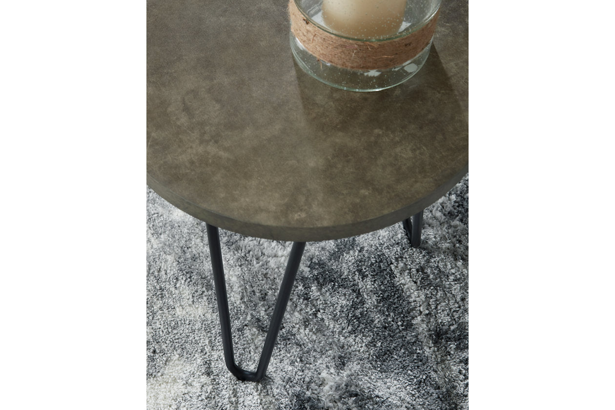 Hadasky Two tone Table Set Of 3 Bien Home Furniture Electronics hadasky-two-tone-table-set-of-3-bien-home-furniture-electronics