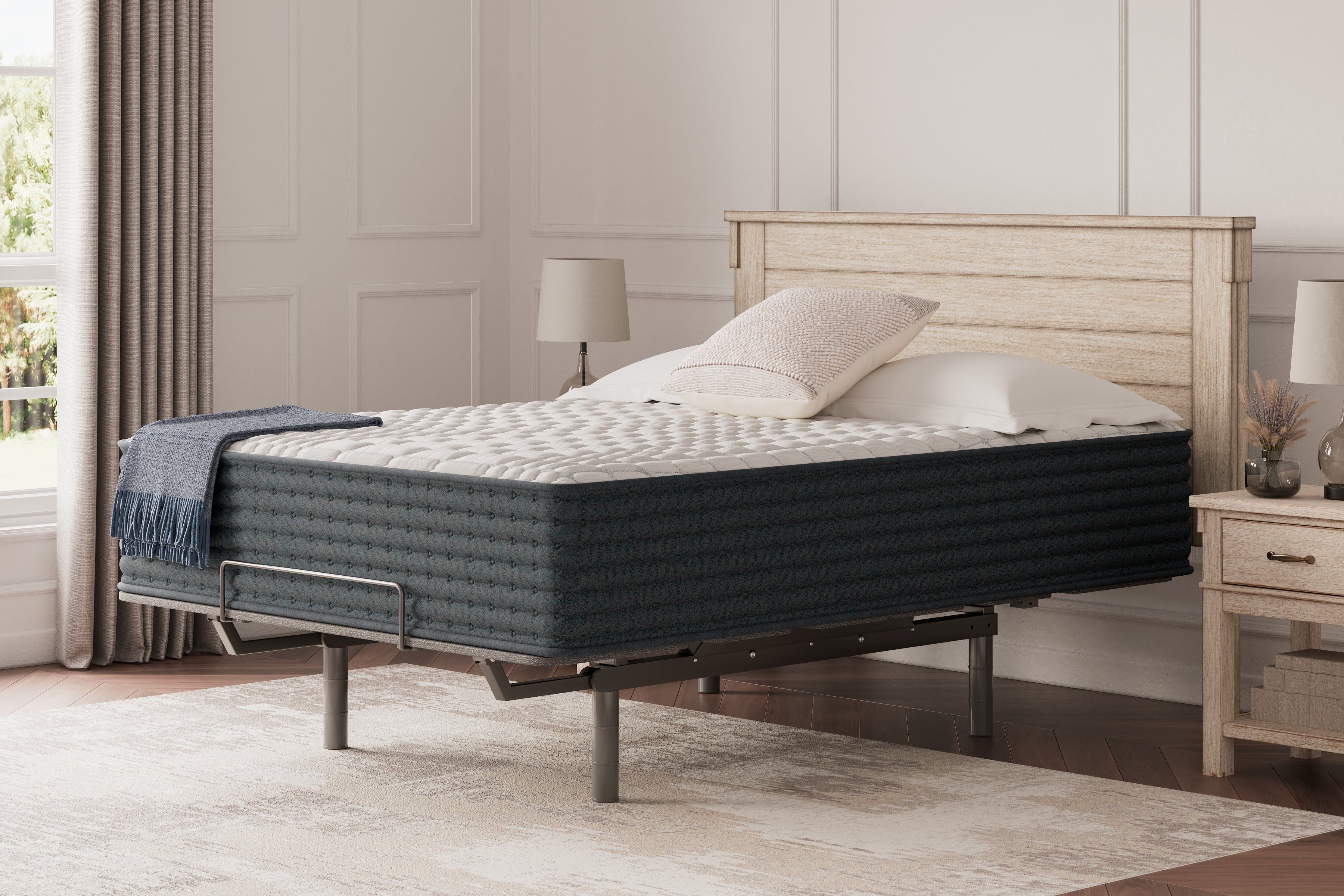 Hybrid 1300 White California King Mattress - M43651 - Bien Home Furniture &amp; Electronics