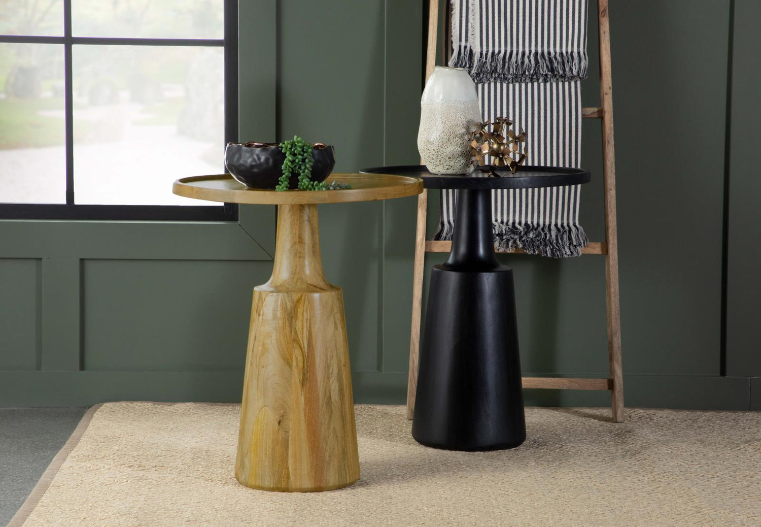 Ixia Round Accent Table - 915109 - Bien Home Furniture &amp; Electronics