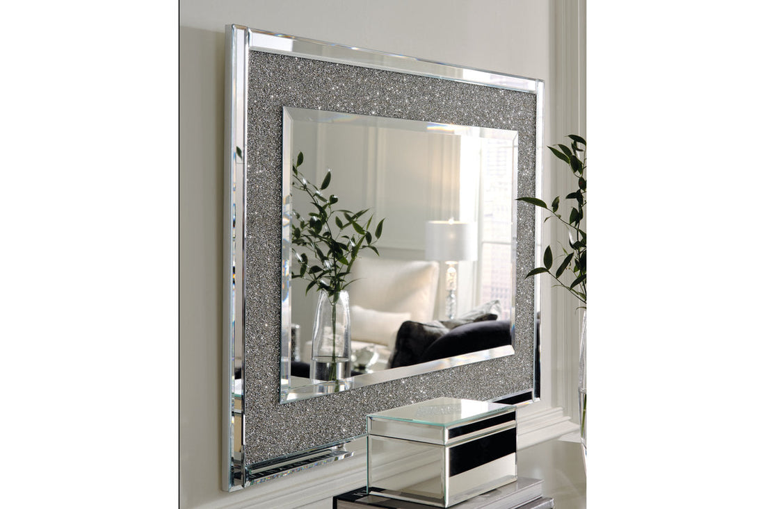 Kingsleigh Mirror Accent Mirror - A8010206 - Bien Home Furniture &amp; Electronics