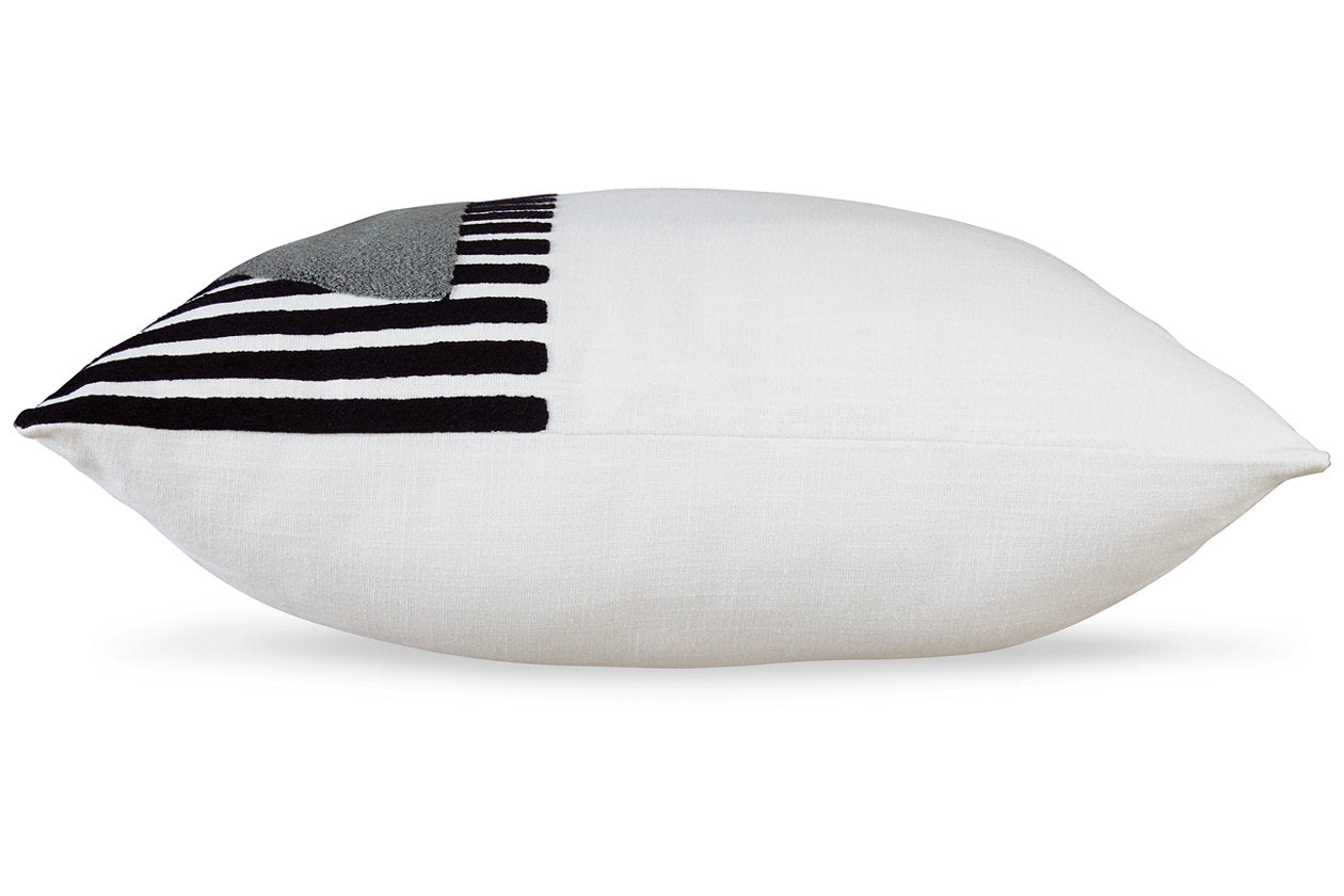Longsum Black/White/Honey Pillow, Set of 4 - A1000927 - Bien Home Furniture &amp; Electronics