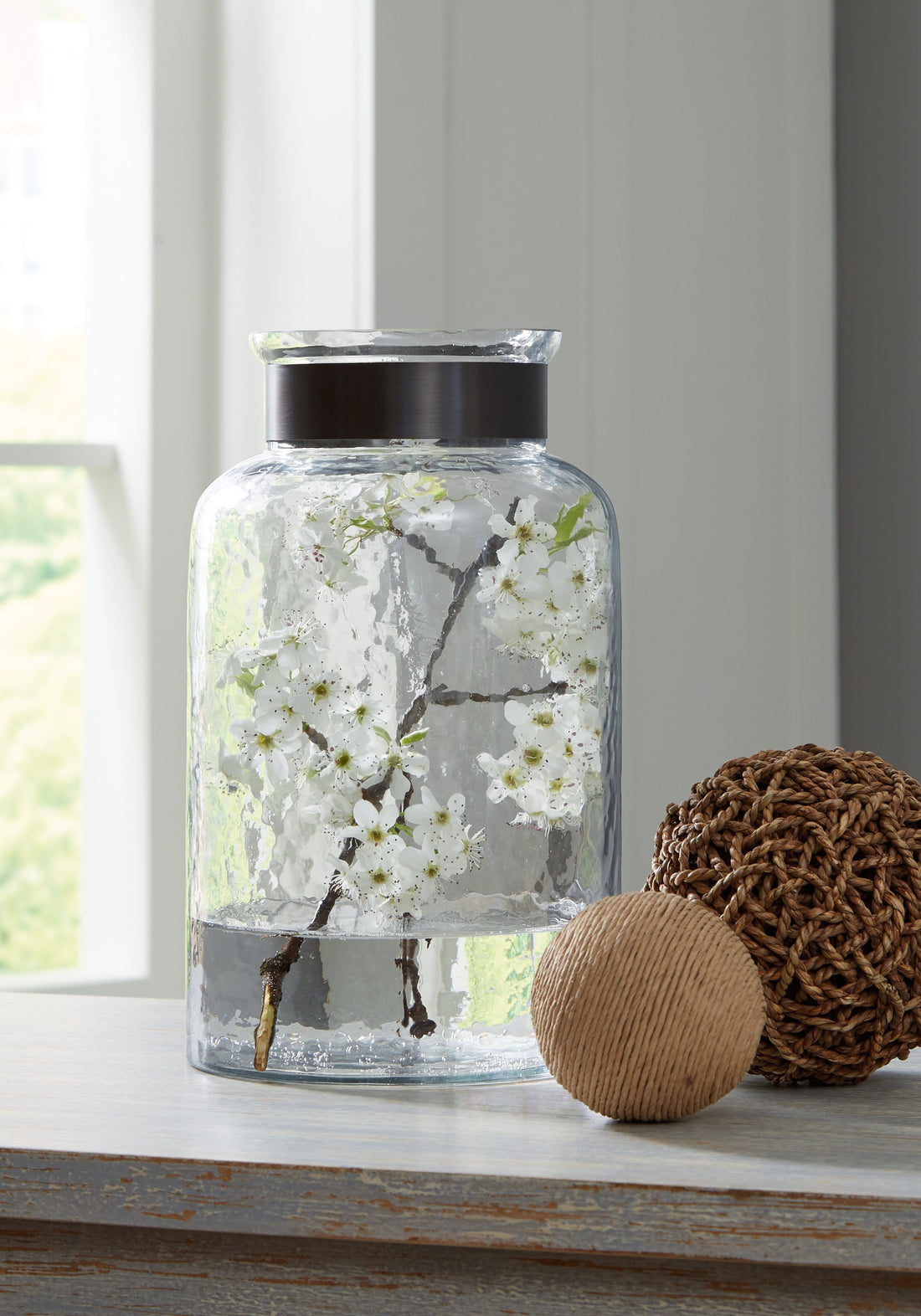 Lukasvale Clear/Pewter Finish Vase - A2000585 - Bien Home Furniture & Electronics