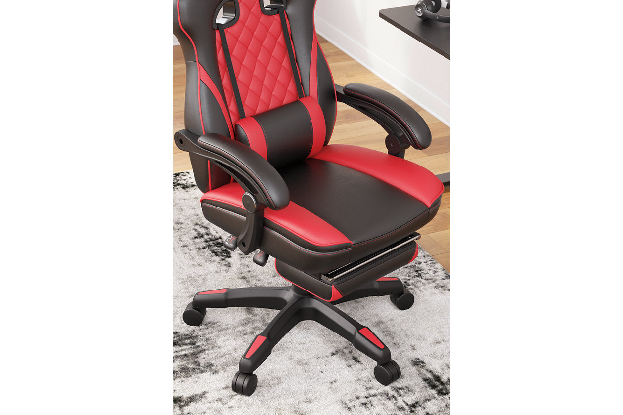 https://bienhome.com/cdn/shop/products/lynxtyn-red-black-home-office-swivel-desk-chair-h400-04a-bien-home-furniture-_-electronics-10.jpg?v=1680313413&width=1500