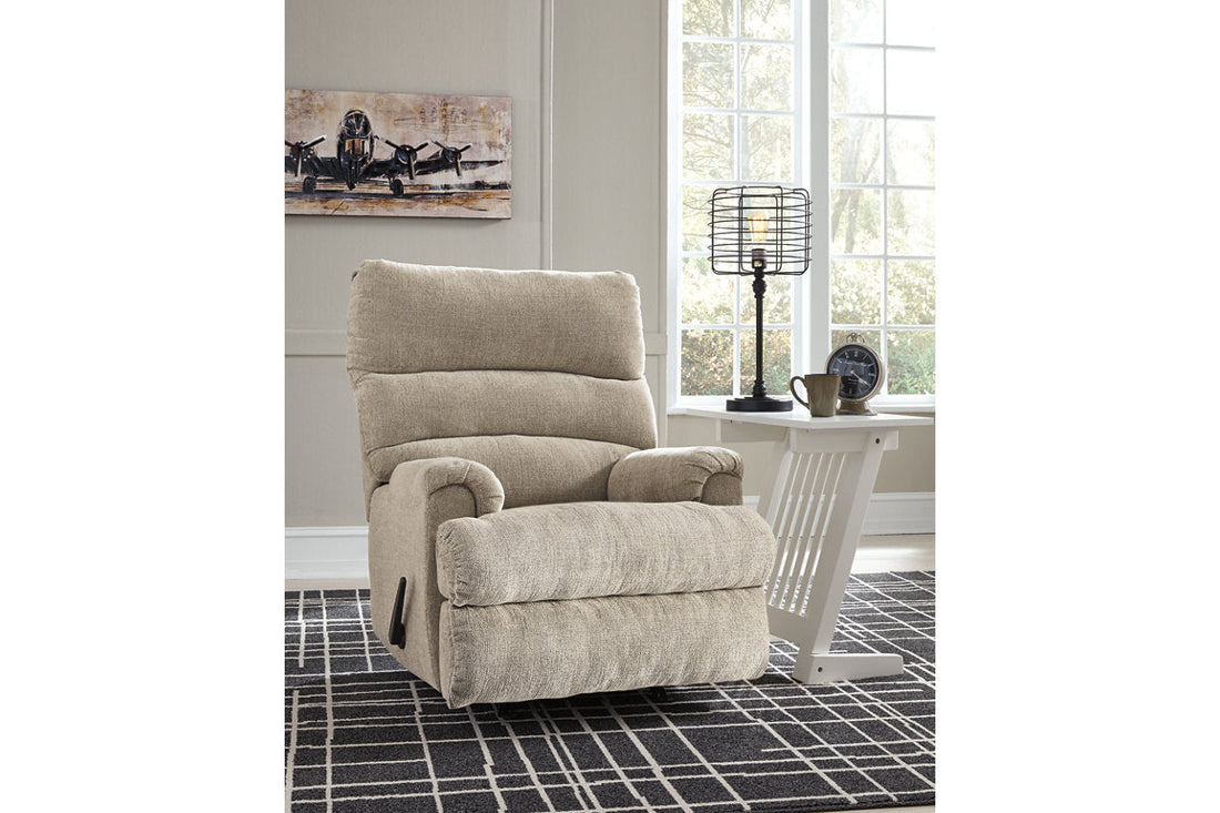 Man Fort Dusk Recliner - 4660425 - Bien Home Furniture & Electronics