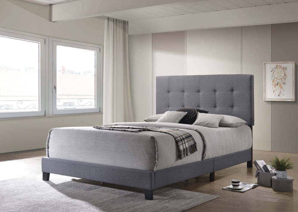 Mapes Tufted Upholstered Queen Bed Gray - 305747Q - Bien Home Furniture &amp; Electronics