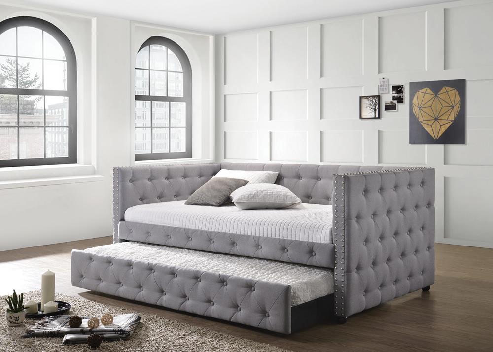 Mockern Gray Tufted Upholstered Daybed with Trundle - 302161 - Bien Home Furniture &amp; Electronics