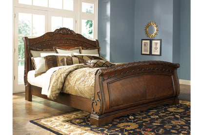 North Shore Dark Brown Queen Sleigh Bed - SET | B553-74 | B553-75 | B553-77 - Bien Home Furniture &amp; Electronics