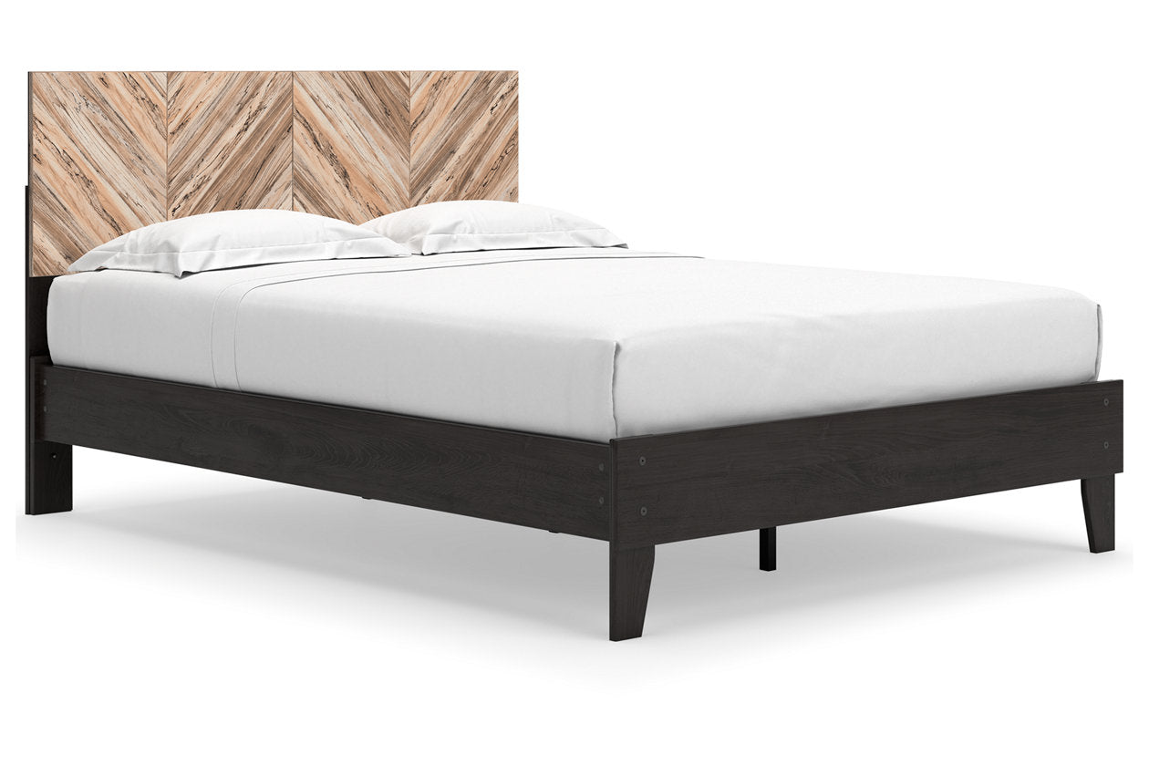 Piperton Two-tone Brown/Black Queen Panel Platform Bed - SET | EB5514-113 | EB5514-157 - Bien Home Furniture &amp; Electronics