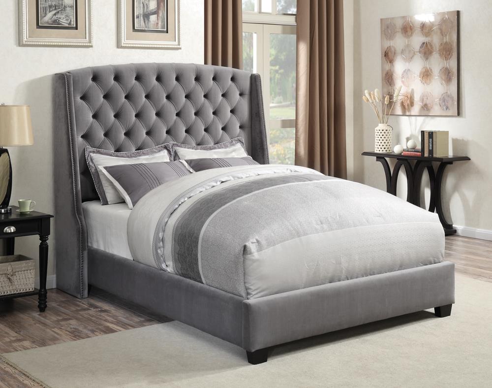 Pissarro Eastern King Tufted Upholstered Bed Gray - 300515KE - Bien Home Furniture &amp; Electronics