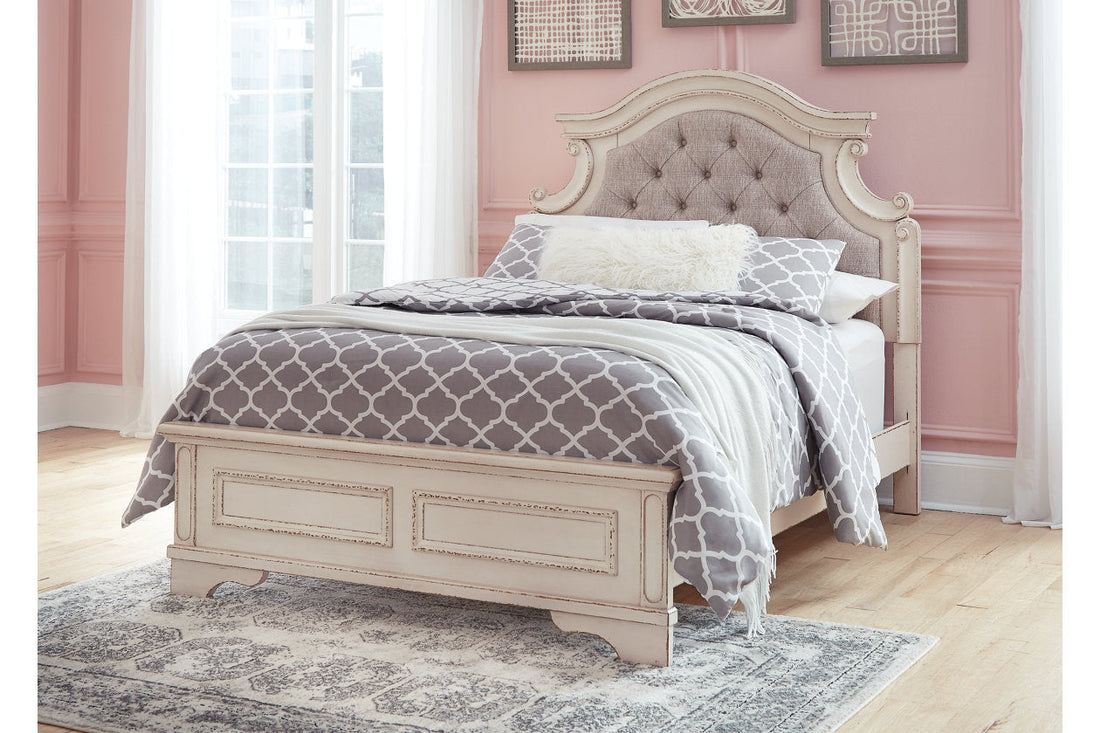 Realyn Chipped White Full Panel Bed - SET | B743-84 | B743-86 | B743-87 - Bien Home Furniture &amp; Electronics